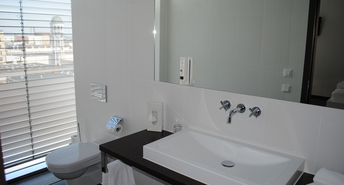 Bodensee: 2 ÜN/F für 2 Personen im DZ oder Junior-Suite inkl. 1x 3-Gänge-Menü Hegau Tower Hotel