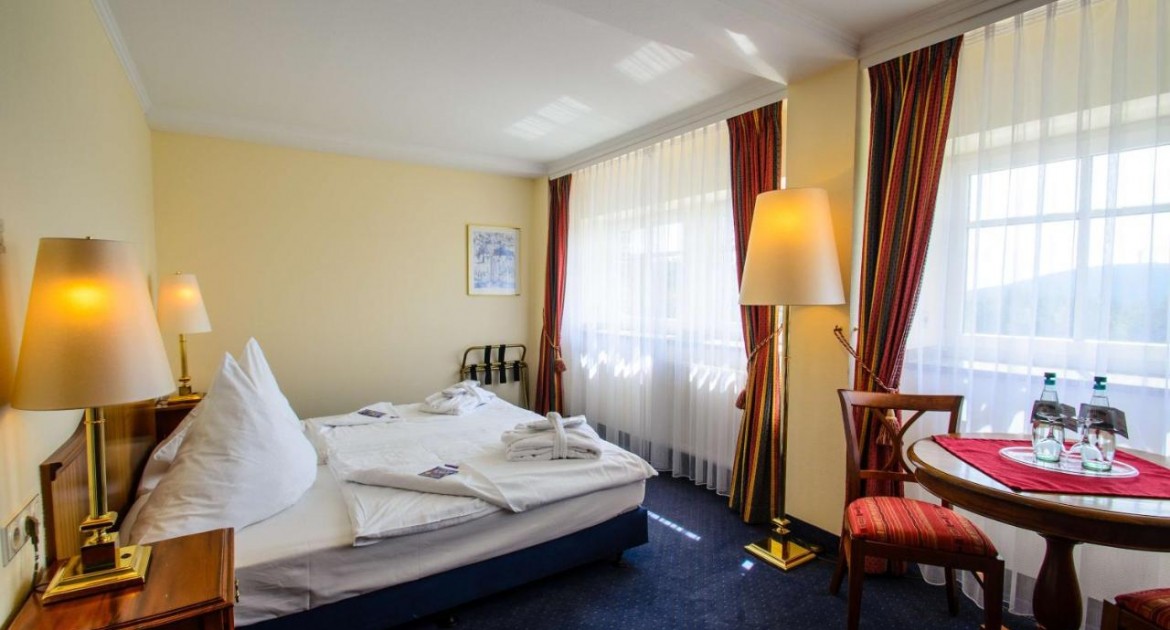 Erzgebirge: 2 Nächte /HP im Komfort-Doppelzimmer im Berghotel Sachsenbaude 199 €
