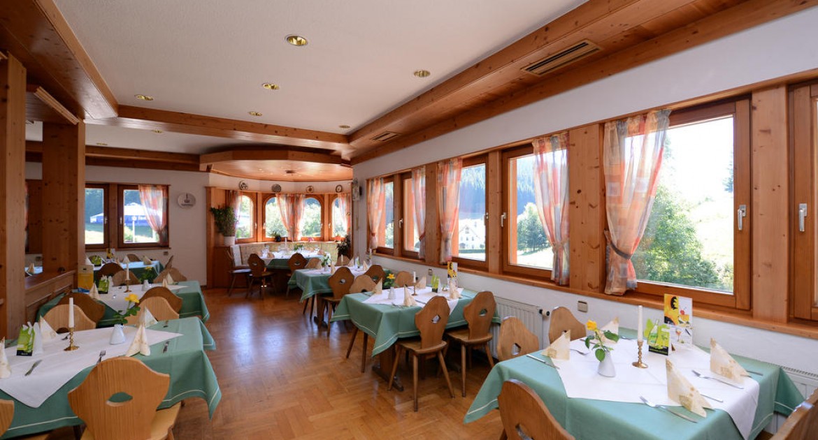 Schwarzwald: 3 Tage inkl. Frühstück, Konus Gästekarte für 2 Personen im DZ im Kräuter Chalet Berghotel