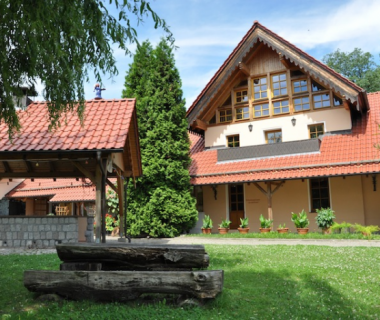 3 Tage im komfortablen DZ bzw. Ferienhaus inkl. 3-Gang-Verwöhnmenü am Abend (HP) und Freizeitprogramm für 99€ statt 198€ 3 Tage im komfortablen DZ bzw. Ferienhaus inkl. 3-Gang-Verwöhnmenü am Abend (HP) und Freizeitprogramm für 99€ statt 198€