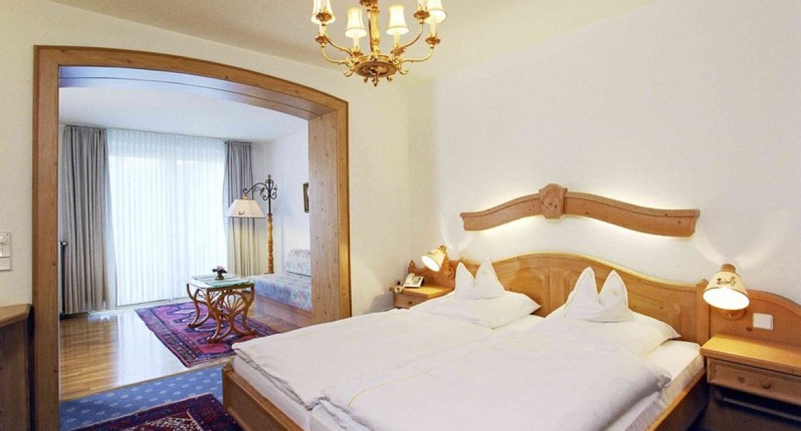 Köln: 3 Tage in einem Standard-Zweibettzimmer (Twinbett) oder Doppelzimmer (nach Verfügbarkeit) im Hotel Kaiser in Köln  für 111€ 
