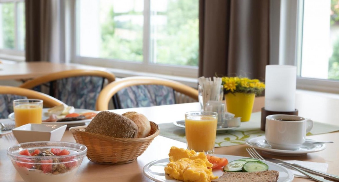 Thüringer Wald: 2 Übernachtungen für Zwei inkl. Frühstück Wellness im Werrapark Resort Hotel Heubacher Höhe 99 €