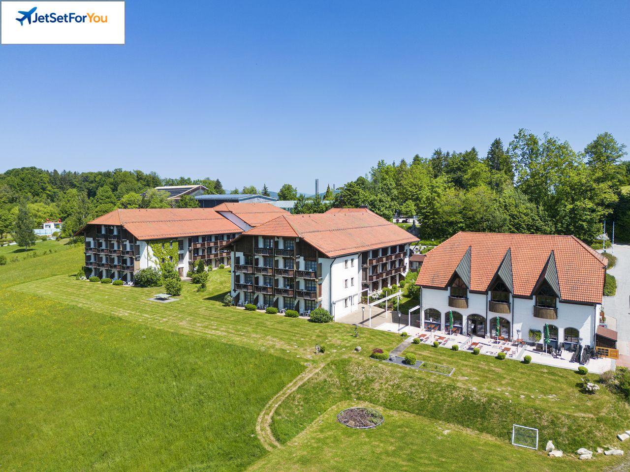 Bayern Kurzurlaub 3 Tage Michel Hotel am Badepark Waldkirchen | Wellness & Frühstück für 2 Erwachsene 189 €